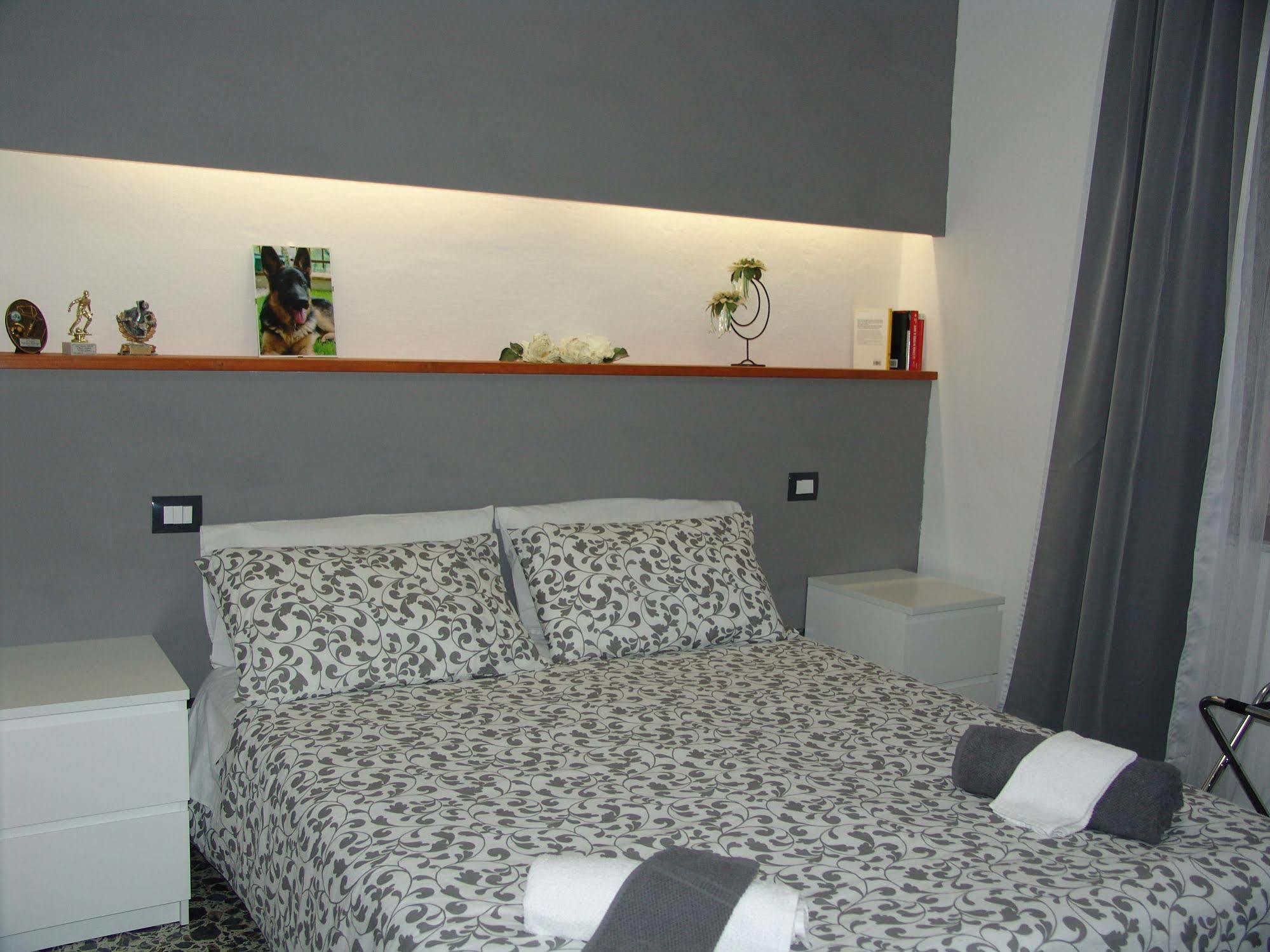 פיזה B&B Myosotis מראה חיצוני תמונה